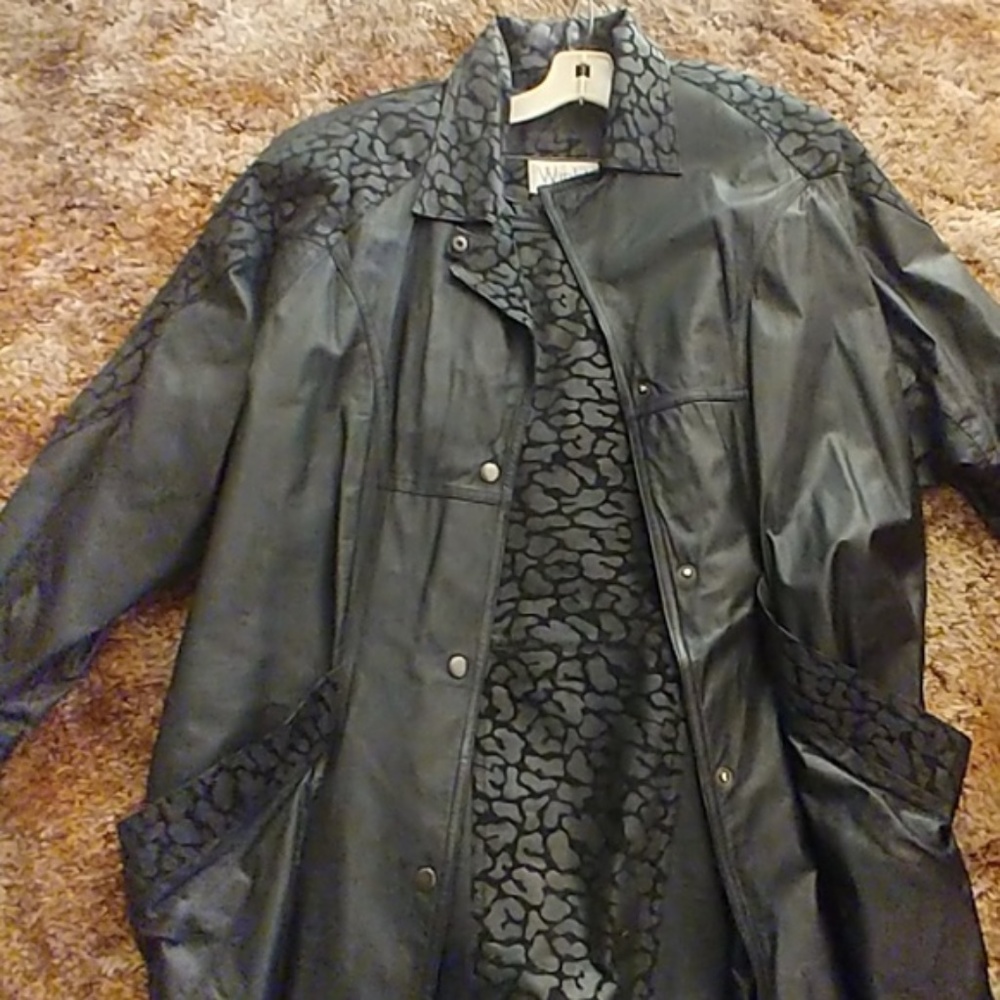 Winlet 2 piece skirt set size Medium leather